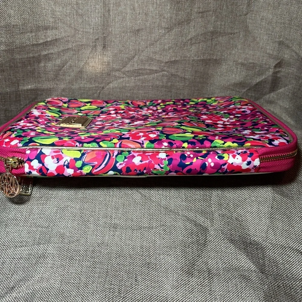 Lilly Pulitzer Soft iPad/Tablet Case Portfolio Pink Large Zipper  Pockets